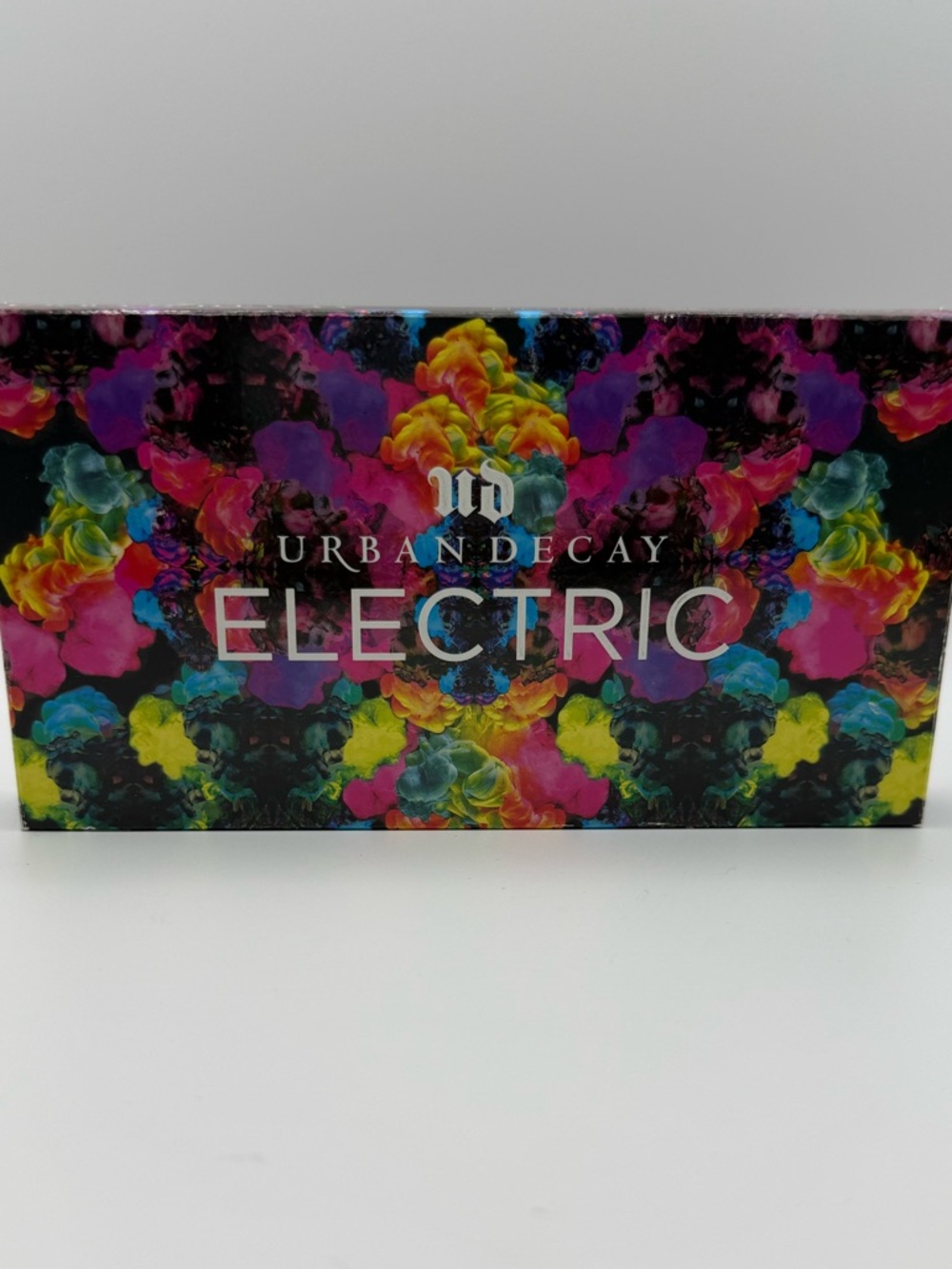 RARE! Urban Decay Electric eyeshadow palette!